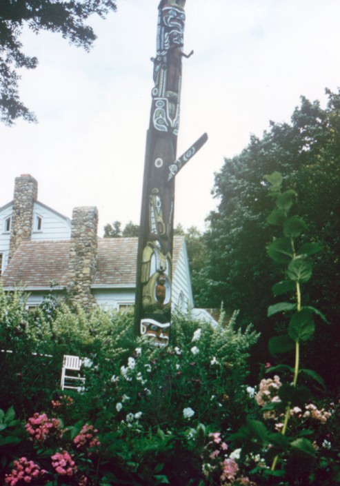 totem_pole_01 The totem pole, "Kwa Ma Rollas' @ Kraftwood. Date Unknown.